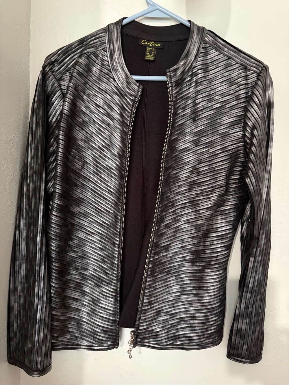 Cartise Metallic Textured Zip Front Jacket – Women’s US 6 – Silver & Black